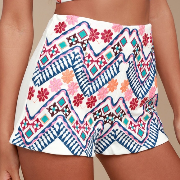 Lulus Pants - NWT Lulus Rhythm Is Gonna Get You Shorts XS